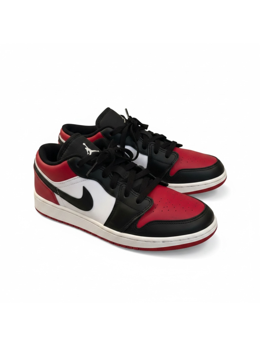 Boys Jordan Sneakers Size 7Y Black and Red